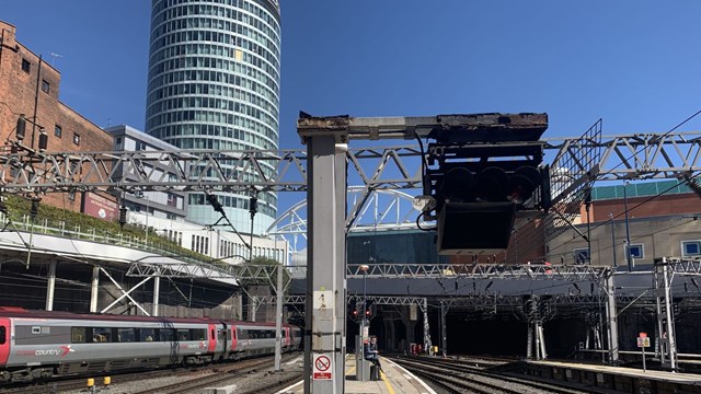 Birmingham New Street platform changes during signalling overhaul: Birmingham New Street signal-3