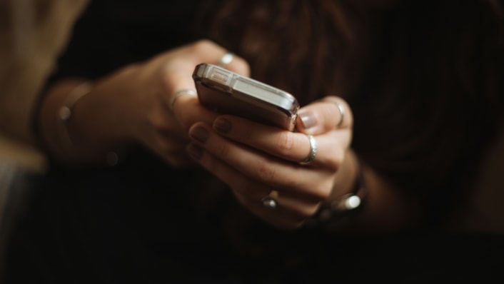 priscilla-du-preez-BjhUu6BpUZA-unsplash (1)
