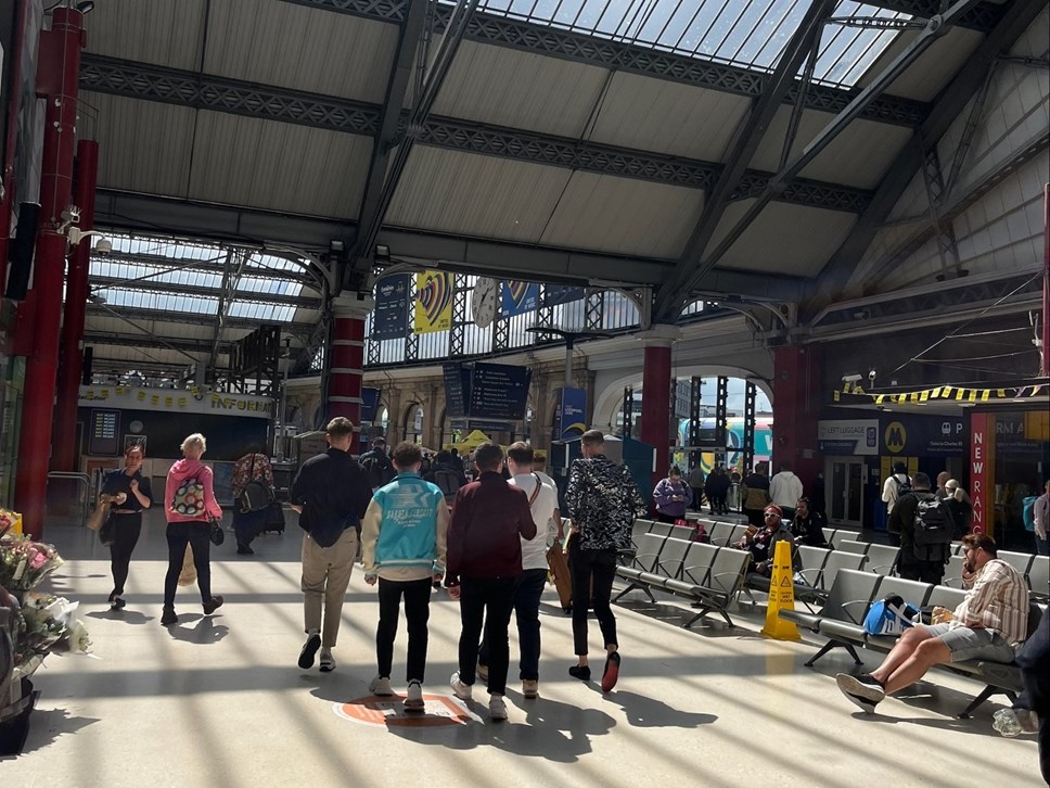 This image shows passengers at Liverpool Lime Street | Northern News