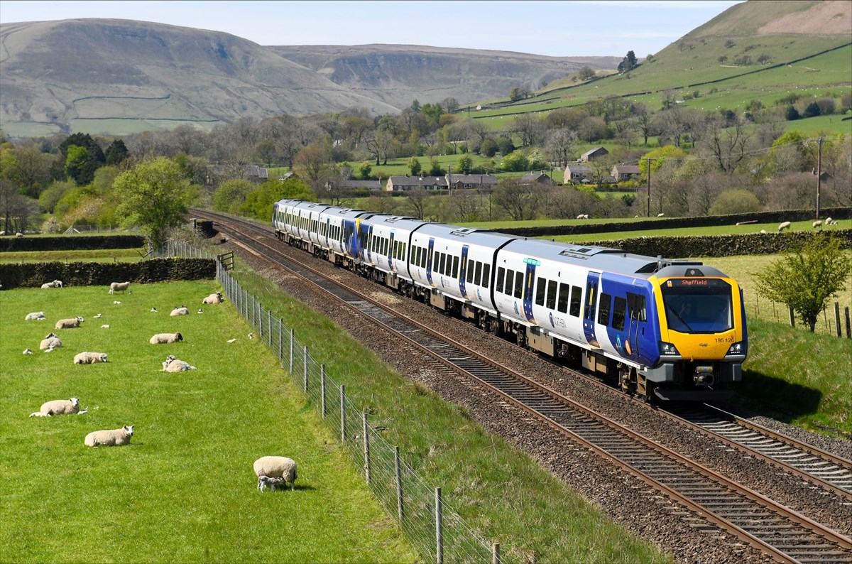 Northern Class 195 train