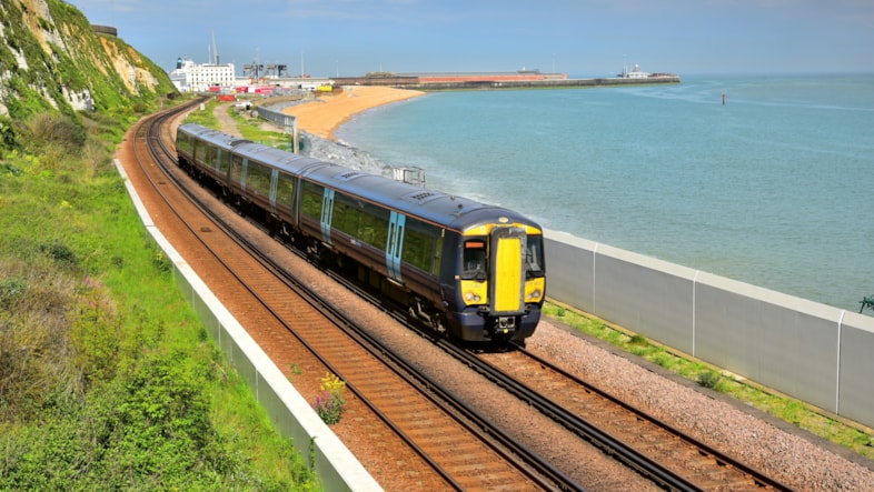 Southeastern provides local tourism boost with extra trains this summer: JSM 5605 - Electrostar Shakespeare Beach Dover