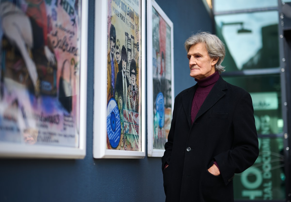 Dee Christopholus, lead singer with the Wimple Winch, personally booked Jimi Hendrix to play at The Sinking Ship and played as the support act