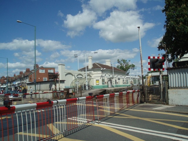 People in Portslade are advised to plan ahead as the level crossing is set to close for an entire weekend at the end of November: Portslade level crossing-2