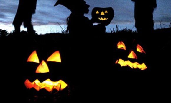 Council’s ASB team issues advice to residents ahead of Halloween and Bonfire Night: Halloween-2