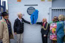 Brixton stn plaque unveiled