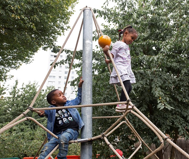 climbing frame friends