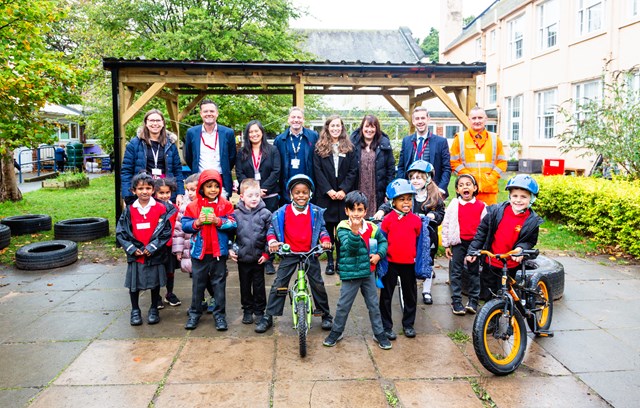 Scotland’s Railway cements partnership with Stenhouse Primary School: Stenhouse Primary 9 Oct-6