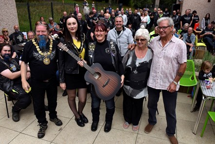 Provost Todd, Dep Provost Claire Leitch, Tanglewood guitar winner Caroline Bell, Loreta  and Ian Mortimer of RGM Music who donated the guitar