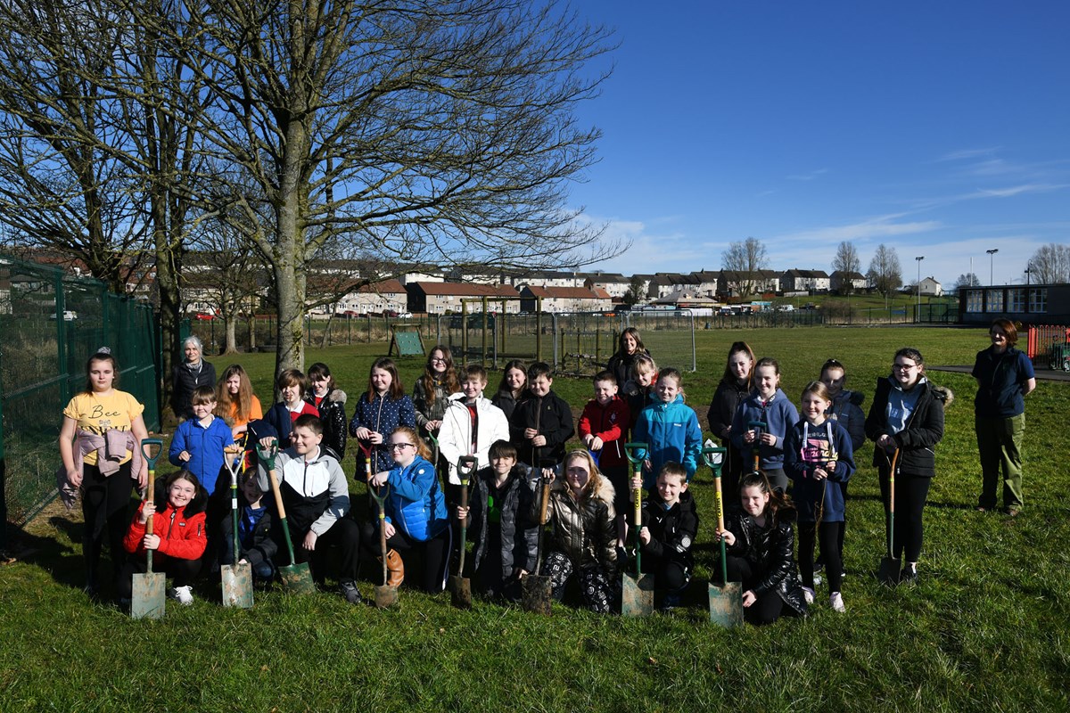 Drongan PS tree planting 