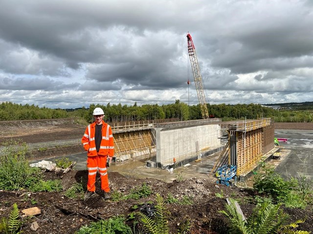 Scotland’s Railway supports community benefits through Ravenscraig bridge project: Eoghainn on site at Ravenscraig