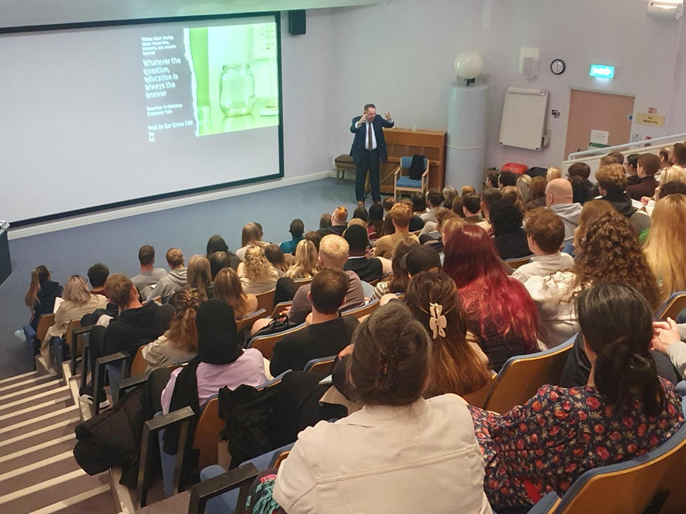 GEr Graus OBE inspiring newest crop of student teachers at induction