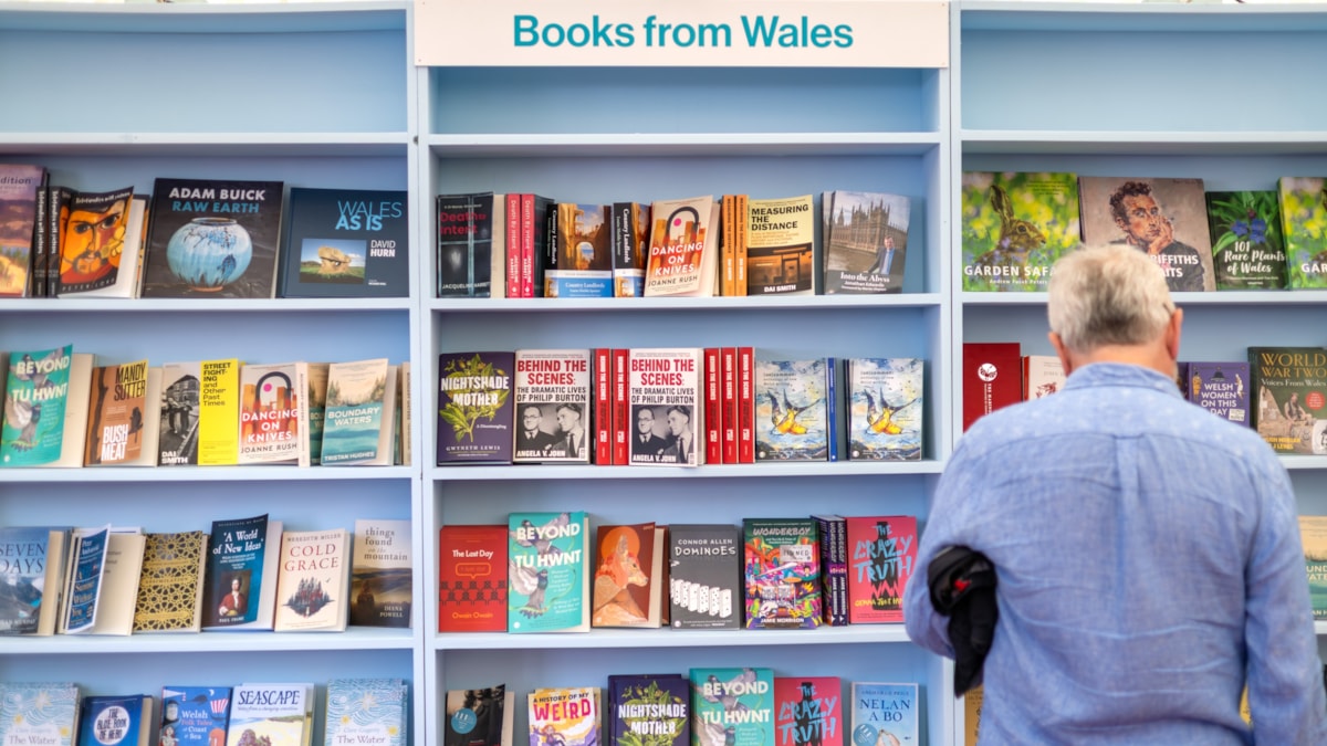  Visit Wales Brand Hub-9 cropped
