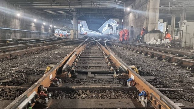 Network Rail gears up for Christmas works at Liverpool Street and across Anglia as passengers asked to check before travelling: Liverpool Street work at Christmas