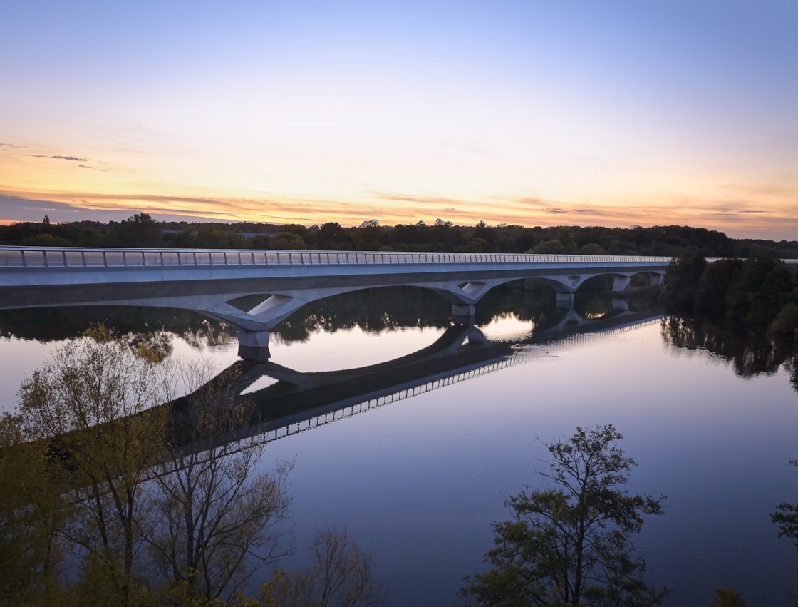 HS2 Colne Valley Viaduct - Korda Lake Aerial View West (C) Grimshaw Hufton Crow