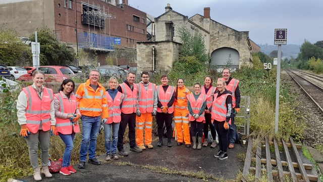 Network Rail volunteers go green for a sustainable Stroud: Stroud Volunteers