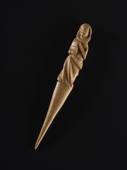 Gravoir - copyright National Museums Scotland