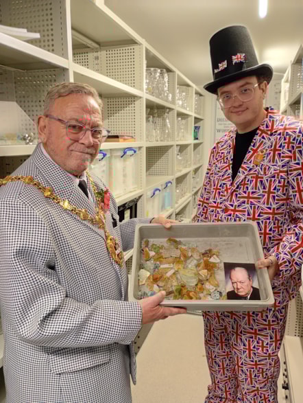 Alexander Goodger, Director Stourbridge Glass Museum and the Mayor of Dudley with pieces from the screen
