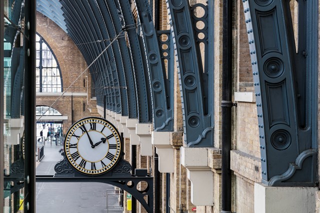 King's Cross railway station - clock
