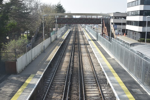 Longer platforms for longer trains: Network Rail completes Bracknell and Wokingham station upgrades: Bracknell Station - 2