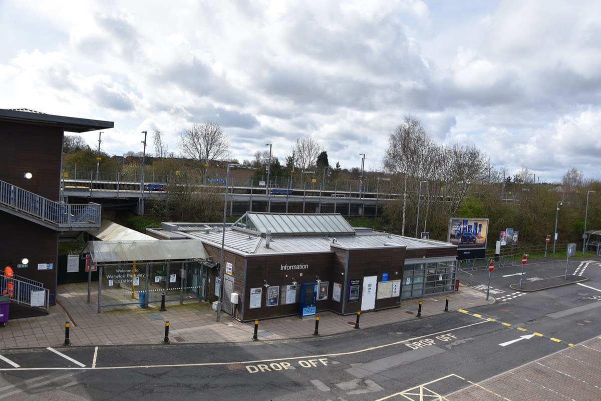 Warwick Parkway Station