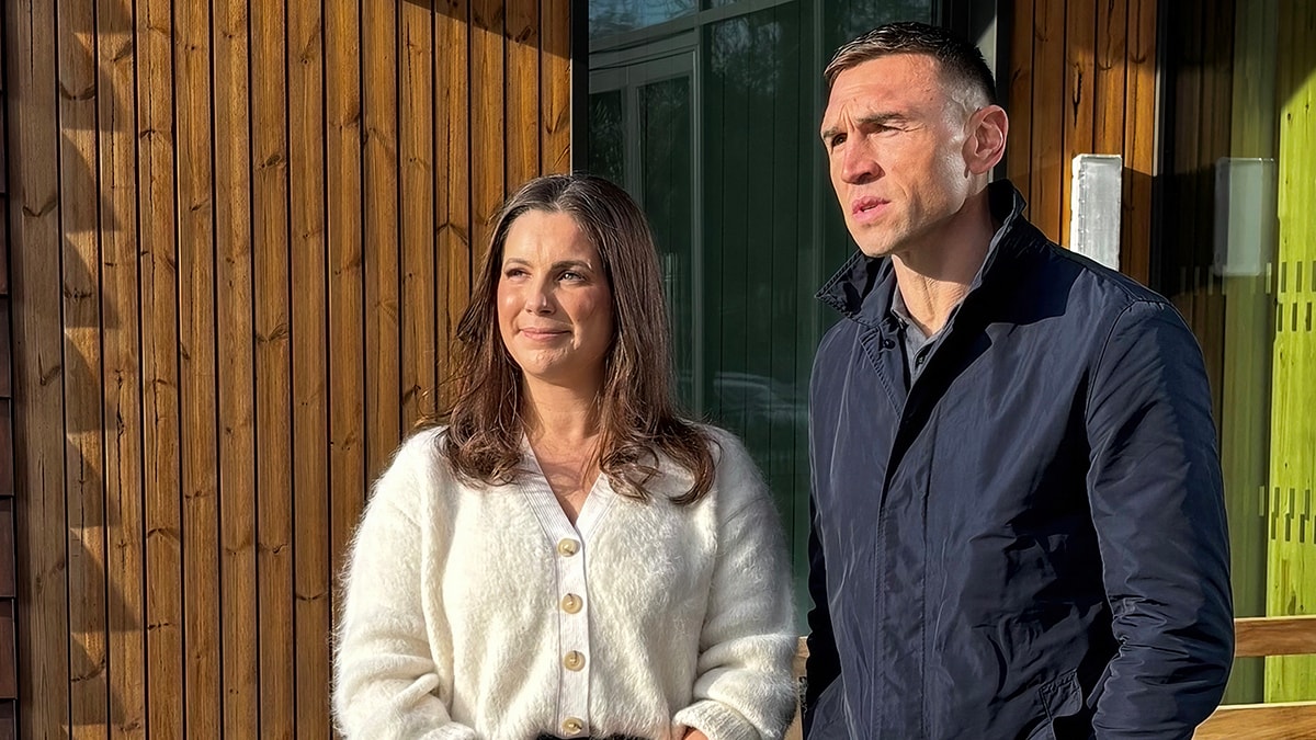 Kevin Sinfield with Lindsey Burrow (credit Leeds Hospitals Charity): Kevin Sinfield with Lindsey Burrow outside the The Rob Burrow Centre for Motor Neurone Disease in Seacroft (credit Leeds Hospitals Charity)