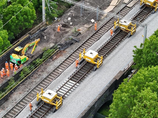 Track renewal - aerial: Track renewal - aerial