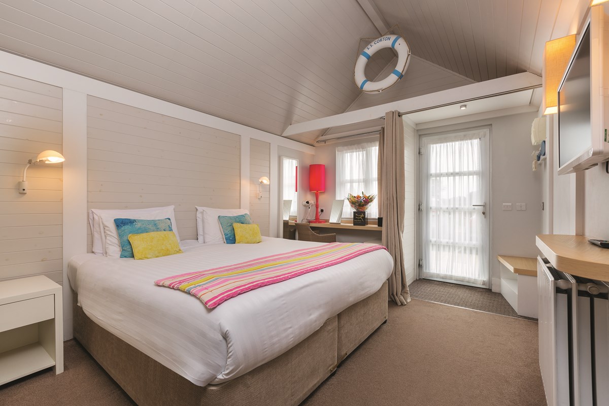 Corton Coastal Village Bedroom Chalet