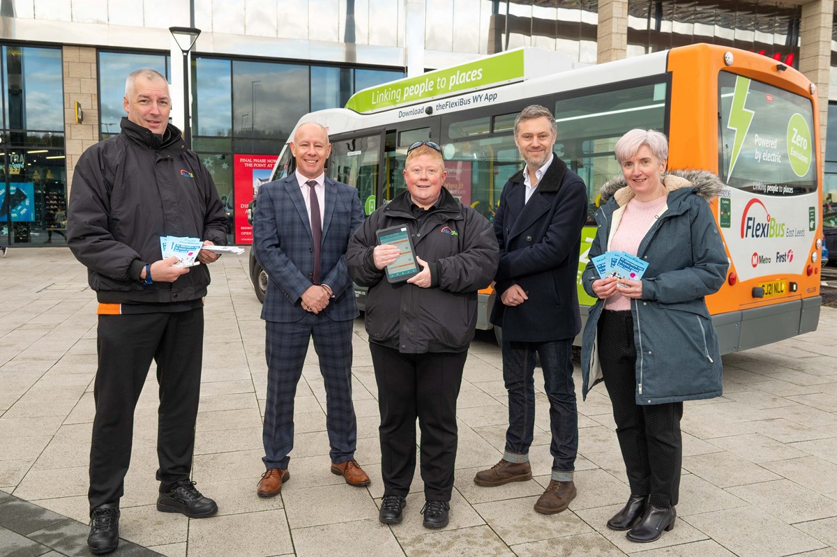 FlexiBus drivers Russ and Sarah with Will Pearson, Cllr Carlill and Samantha Haggart