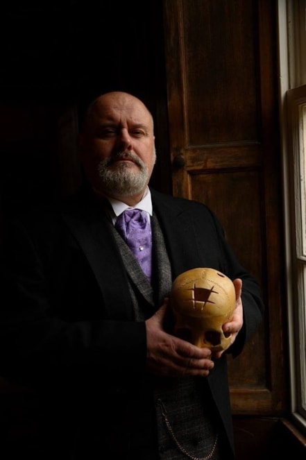 Performer Kevin Williams