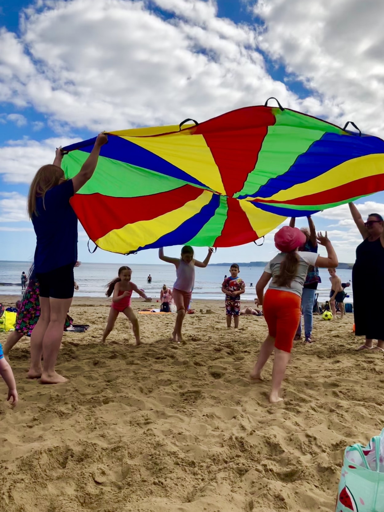Child Friendly Leeds - Holbeck Together B: Winner of Children's Choice Award, Holbeck Together supports children and families across south Leeds, by providing meals in school holidays and hosting activities and days out. Children and families are pictured on a previous trip to the coast.
