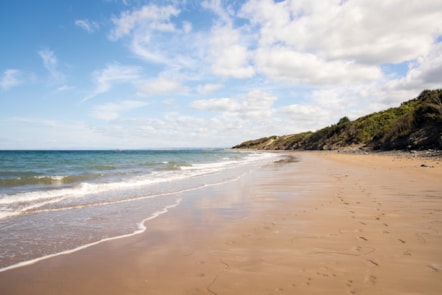 Beach at at Quay West