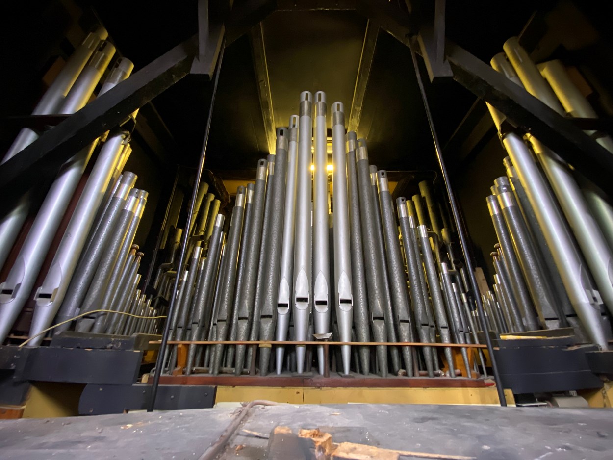 Leeds Town Hall organ project begins: Pipe organ specialists from Nicholson and Co. Ltd set up in Leeds Town Hall's magnificent Victoria Hall this week where they began erecting a complex network of scaffolding around the 50ft high organ before getting to work on the painstaking process of dismantling its impressive pipes and intricate inner workings.