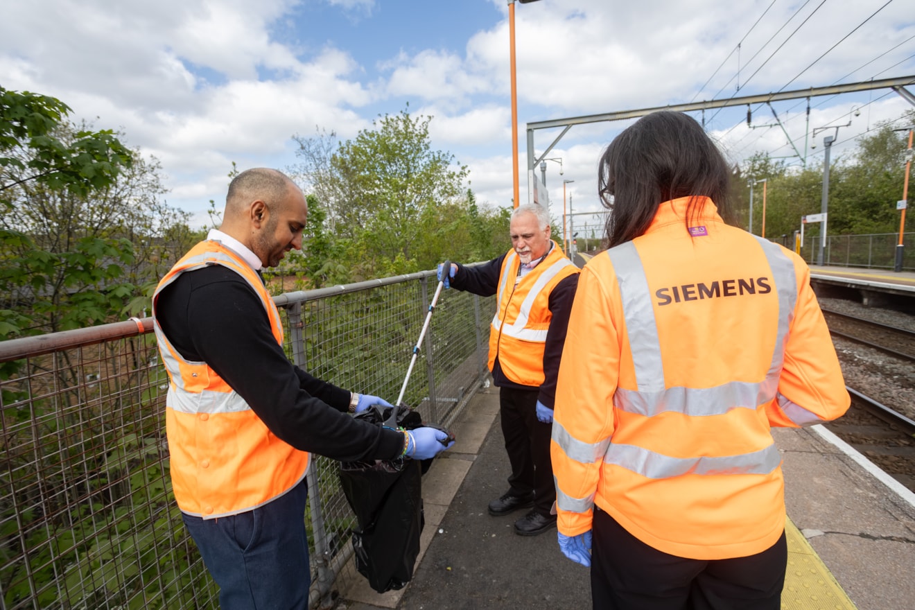 Siemens Aston Station Adoption event - litter picking