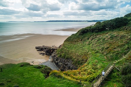 wales coast path amroth to pendine