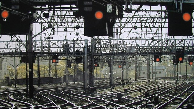 Signals near Paddington station: Signals near Paddington station