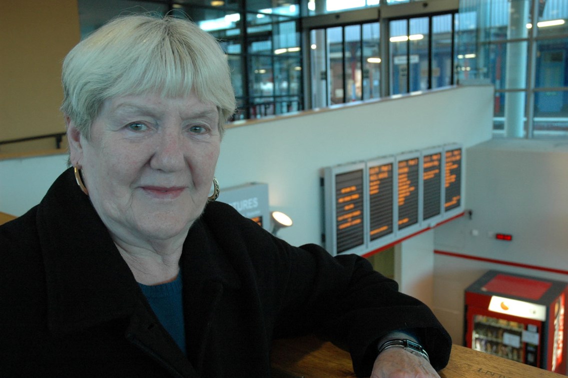 Stockport information screens: Councillor Marueen Rowles on the balcony above the newly installed information screens in the station foyer at Stockport (11 December 2006).