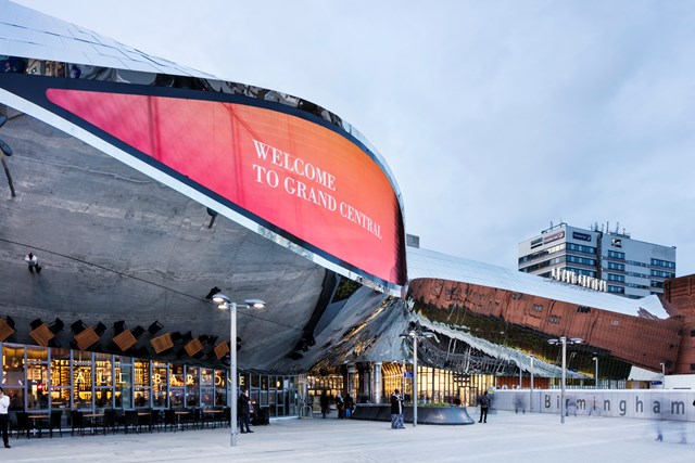 Media eye close up: Birmingham New Street 
railway station
train station
Grand Central
Shopping centre