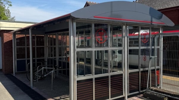 Penarth new platform shelter-2