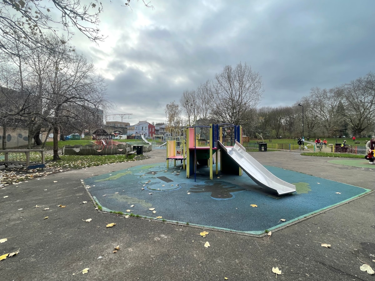 London Fields (north) playground