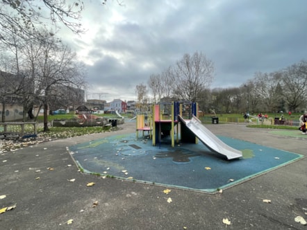 London Fields (north) playground