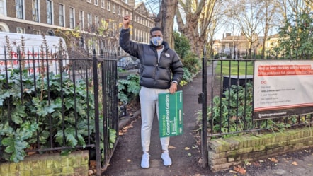 Cassland Road Gardens sign removal2