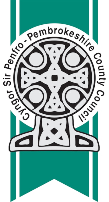 Pembrokeshire County Council logo - Logo Cyngor Sir Penfro