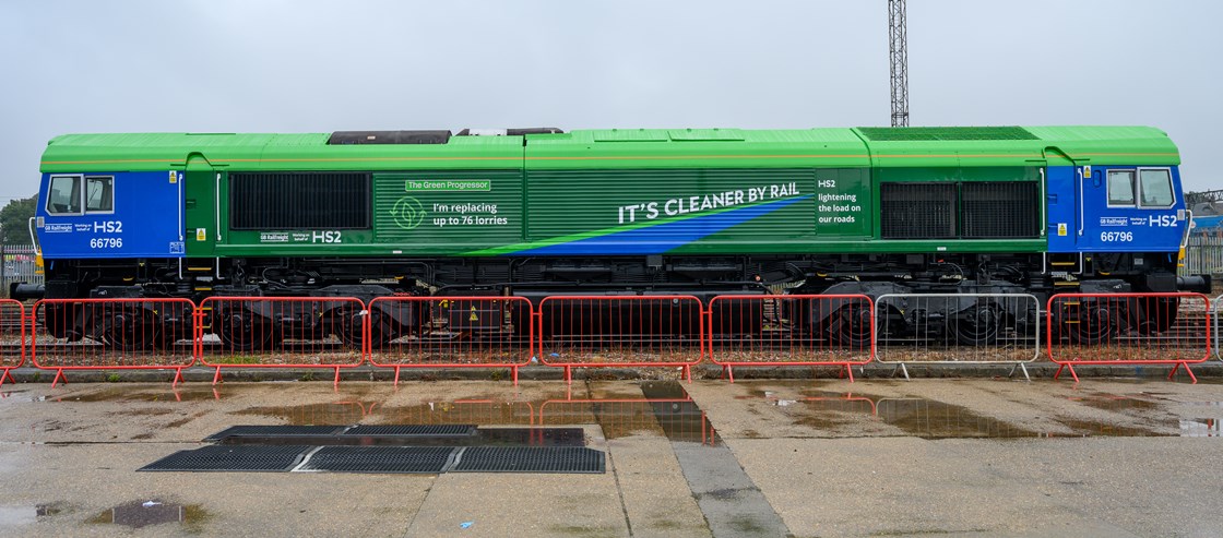 The Green Progressor, replacing up to 76 lorries by transporting freight by rail: (GB Rail Freight)