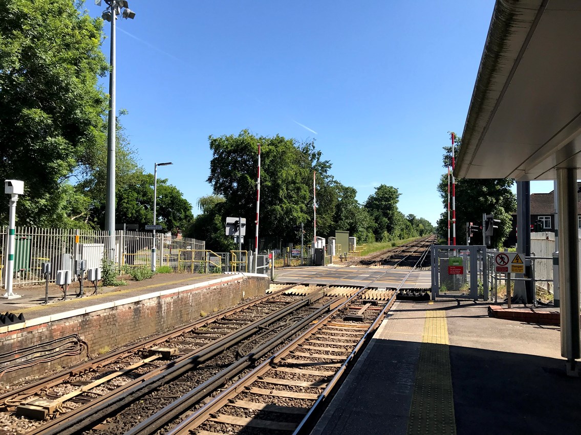 Ashtead level crossing 1-2