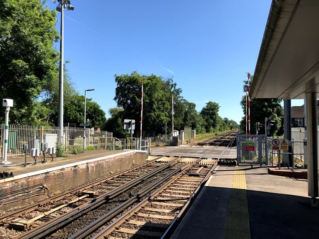 Ashtead level crossing 1-2