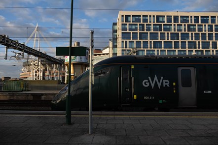 SWNS GWR RUGBY 90
