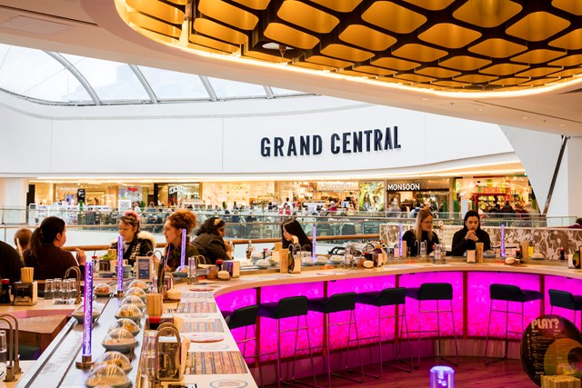 Inside Grand Central - Yo Sushi, Monsoon, Accessorize