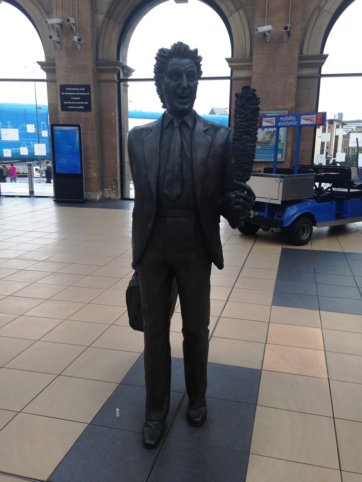 Sir Ken Dodd statue to return for fond farewell: Ken Dodd statue Lime Street