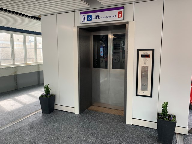 Ilford Station Platform 2-3 Lift: Lift from the ticket hall (street) level to Platforms 2 and 3.