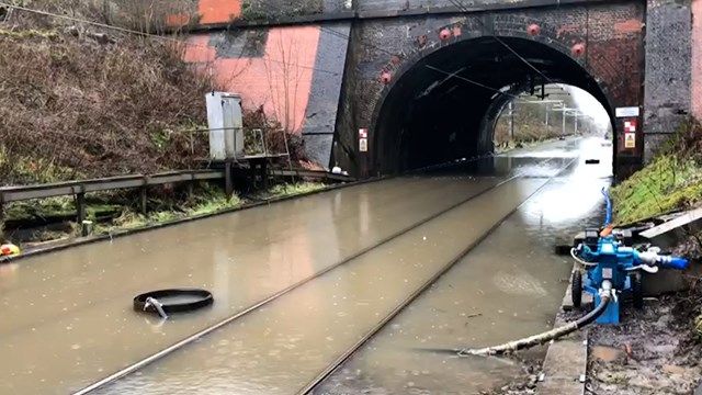 Videos show North West railway engineers battling against Storm Christoph: Culcheth flooding Warrington